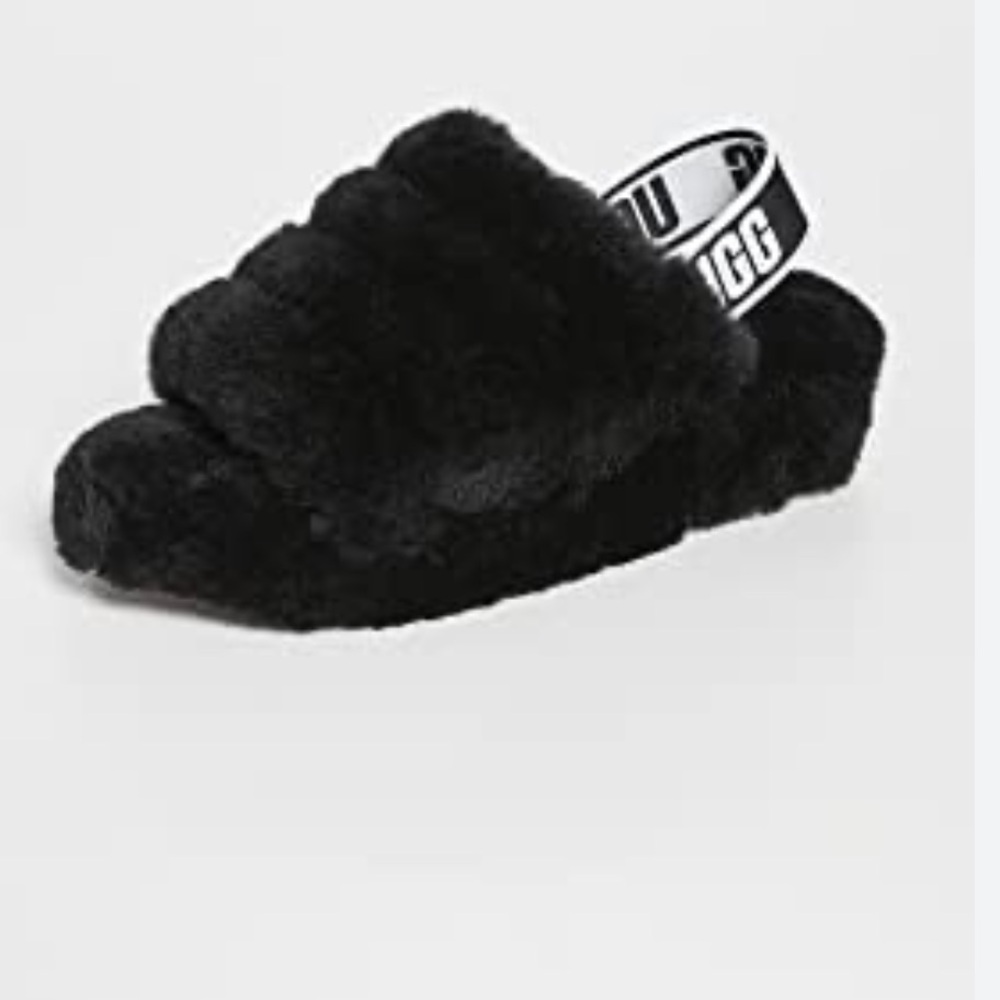 UGG Women's Fluff Yeah Slides in black size 6